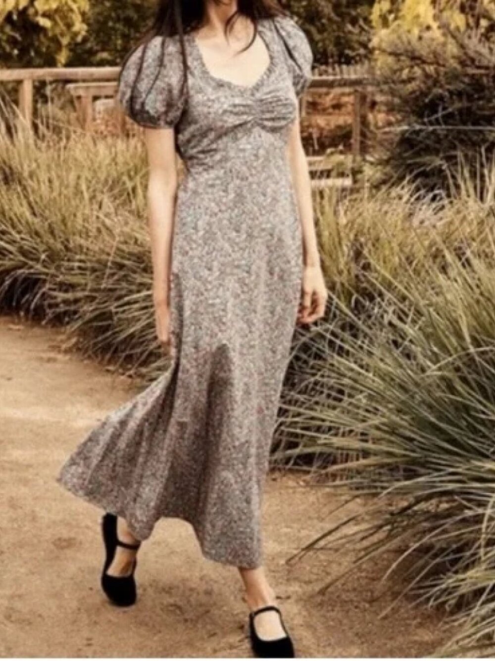 Doen Dree Dress in White Petite Jardin. SIZE small - Picture 2 of 8